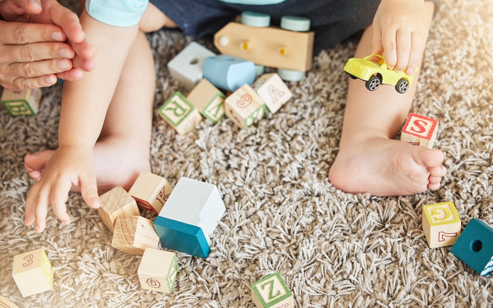 Nieuwsbericht Opgroeien baby met blokken