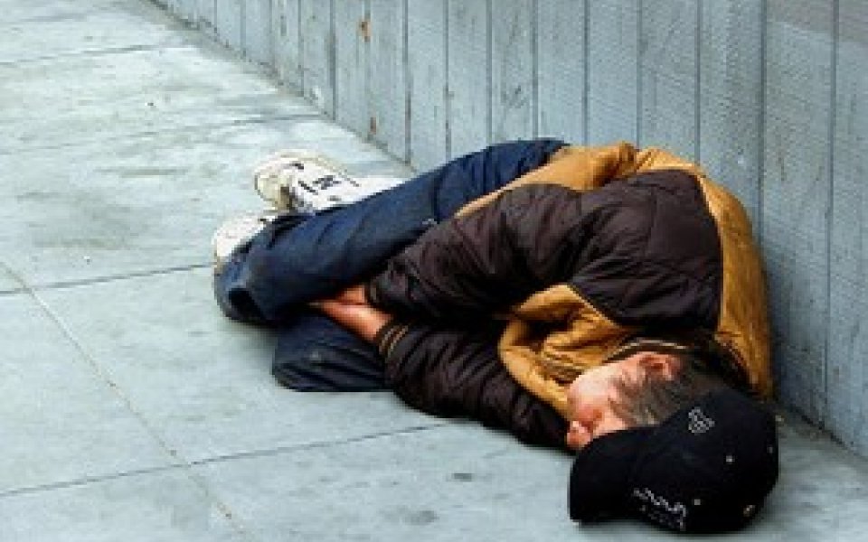 dakloze jongeren slapen op straat